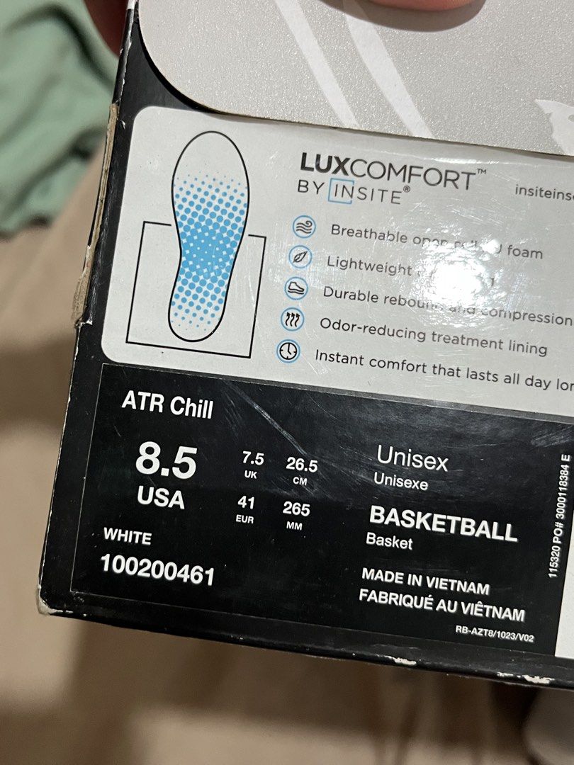 Reebook ATR Chill (Category: Sneakers) located in Munoz. Submitted by jaicc (Listing ID 1468550070, Image 3). Description: sz 8.5.