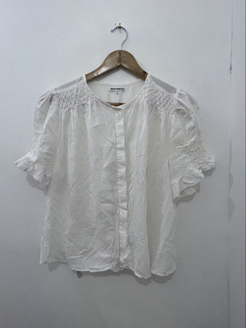 Reformation Adeline Top (Category: Blouses) located in Mabalacat. Submitted by designerbrandsforless (Listing ID 1468595570, Image 3). Description: In great condition! Size: xs .