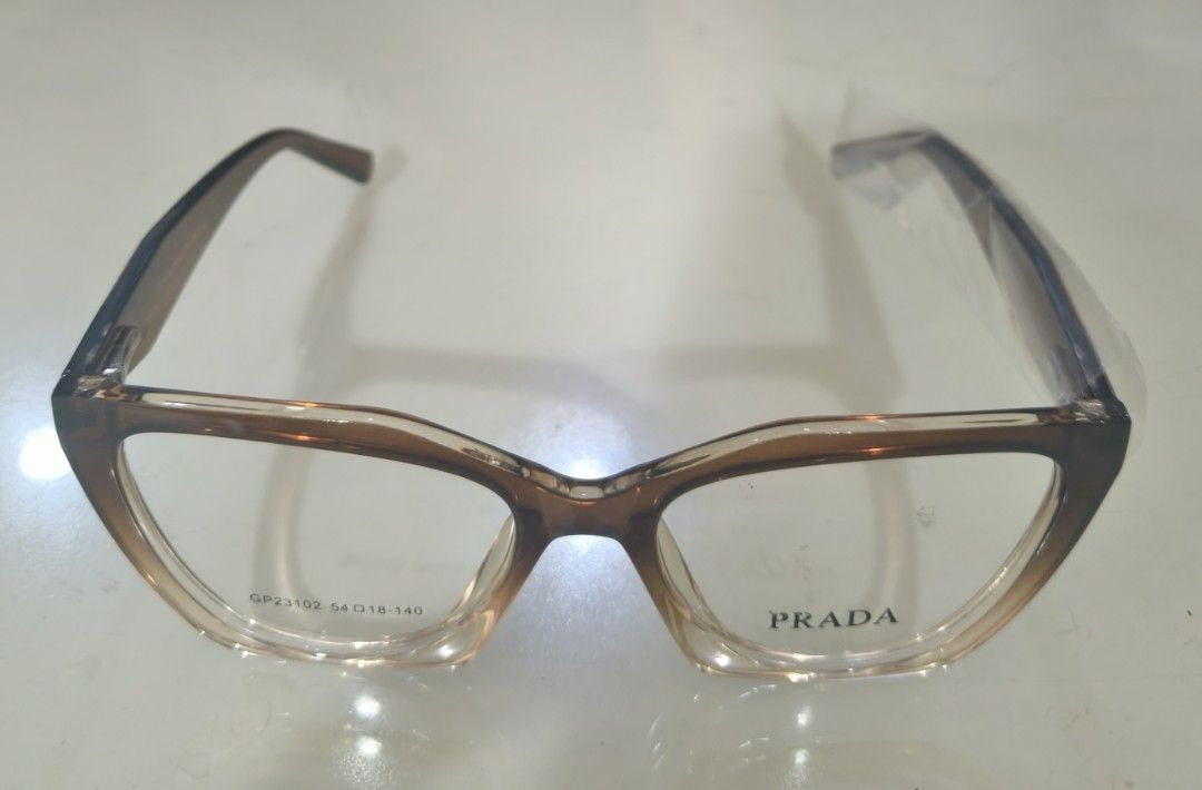 Replaceable Lens (Category: Activewear) located in Cainta. Submitted by mitchiemochi (Listing ID 1468601544, Image 1). Description: .