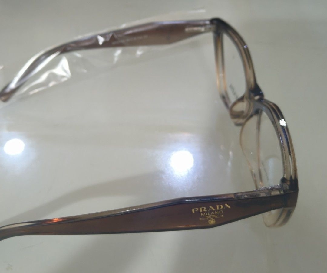 Replaceable Lens (Category: Activewear) located in Cainta. Submitted by mitchiemochi (Listing ID 1468601544, Image 2). Description: .