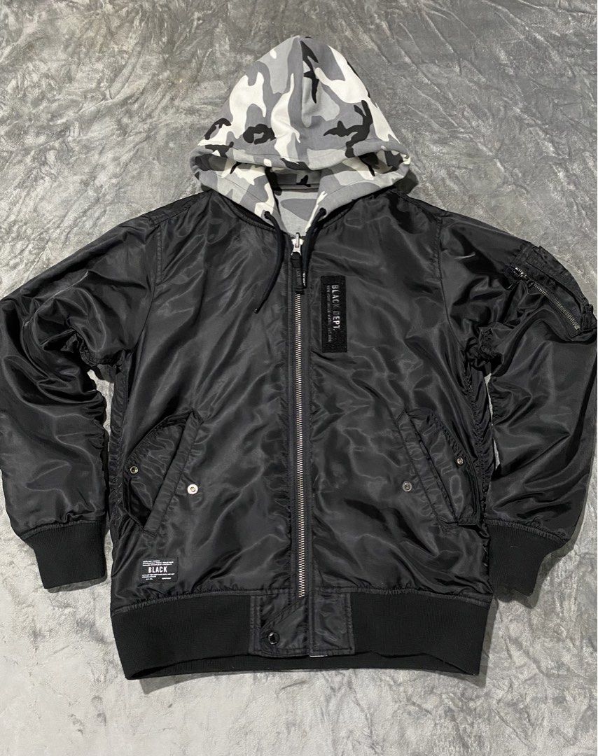 Reversable Camo bomber jacket (Category: Coats, Jackets and Outerwear) located in Iloilo. Submitted by s4int_1ceman (Listing ID 1468632810, Image 3). Description: Dimes: 22.5w 27l No issue.