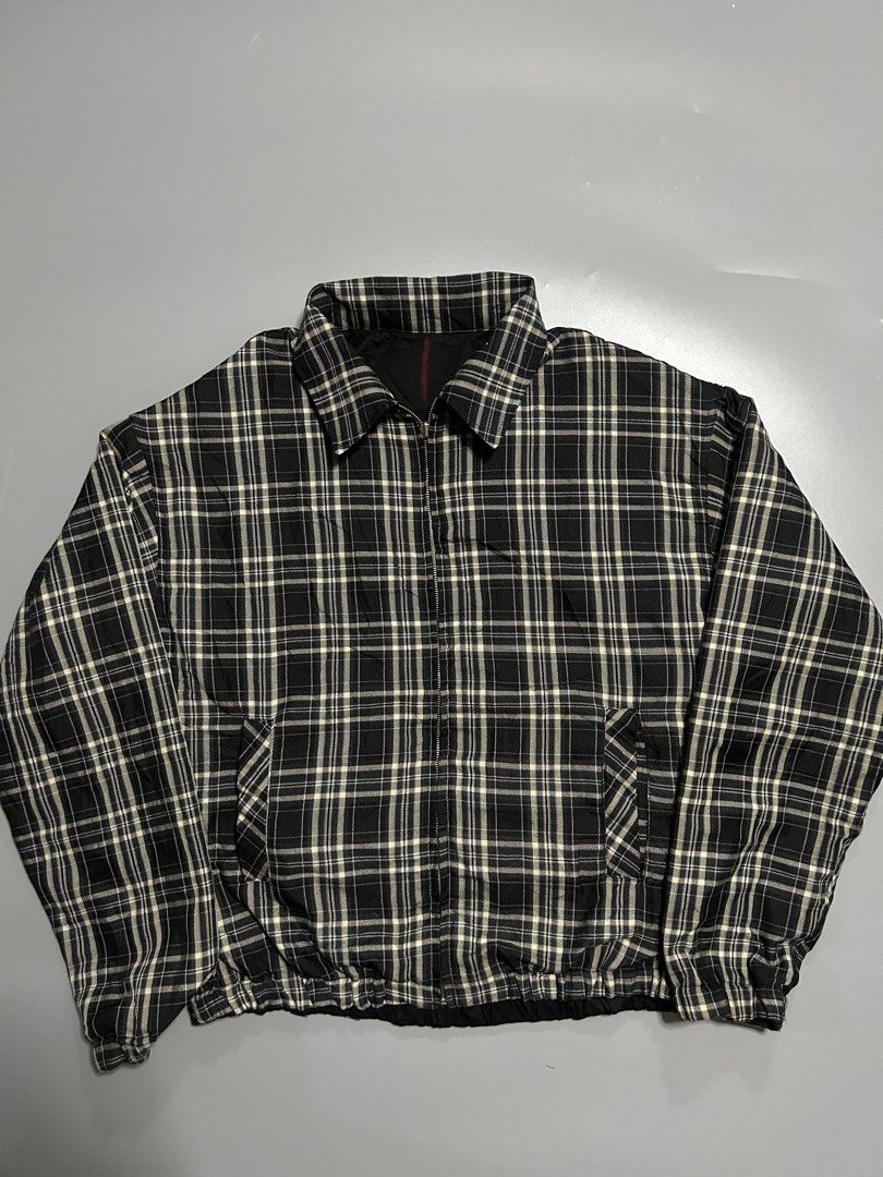 Reversible harrington jacket (Category: Coats, Jackets and Outerwear) located in Trece Martires City. Submitted by flip_flips (Listing ID 1468528485, Image 1). Description: Reversible harrington jacket -Dimes: 23.5 width 27 length -Excellent condition -9.5/10 color rate -issue: none.