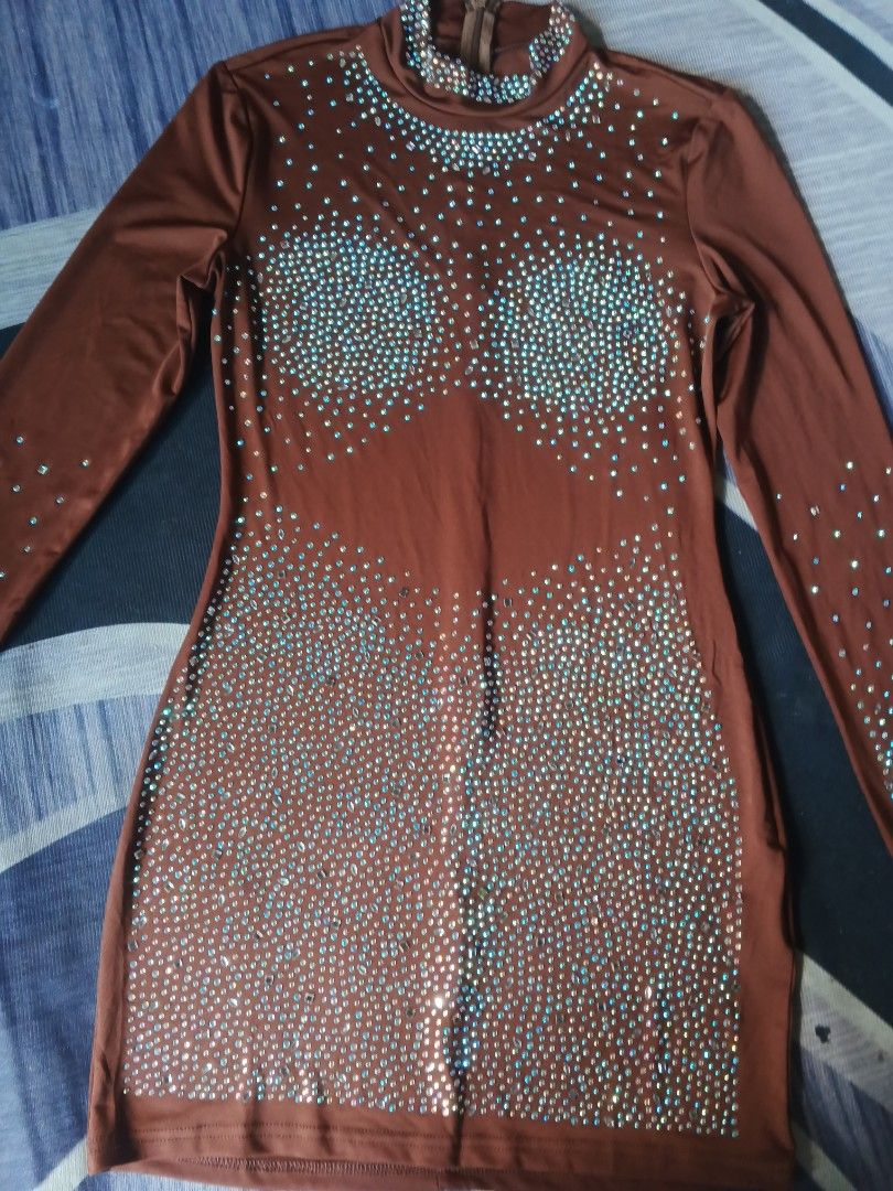 RHINESTONE DRESS (Category: Evening dresses & gowns) located in Manila. Submitted by icamalicdem29 (Listing ID 1468501245, Image 3). Description: .