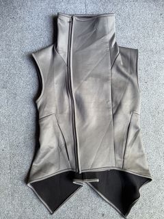 (Category: ) located in . Submitted by solothriftfinds (Listing ID 1468539836, Image 1). Description: .