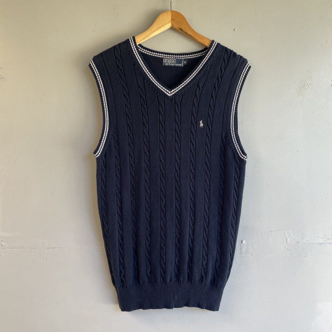 RL Cable Knit Vest (Category: Coats, Jackets and Outerwear) located in Baguio. Submitted by 2ndstory.vntg (Listing ID 1468559633, Image 1). Description: RALPH LAUREN CABLE KNIT VEST🔥 XL (21x28) Excellent Condition 🔖₽580.00 📍Baguio City.