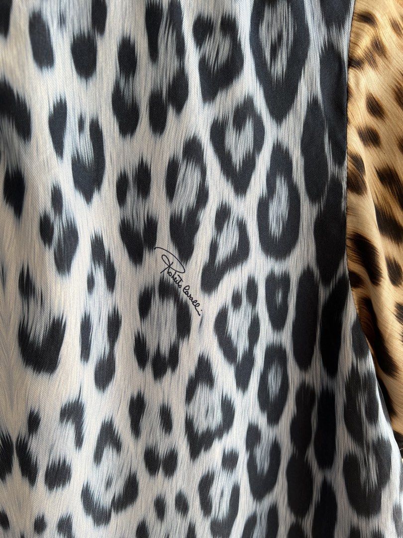 ROBERTO CAVALLI - ALL OVER PRINT LEOPARD DRESS (Category: Dresses) located in Bacolod City. Submitted by timelessbyjosh (Listing ID 1468546533, Image 3). Description: BEST FOR Y2K OUTFITS SIZE : 88 A ACTUAL COLOR : MULTI COLOR COLOR RATE : 10 OUT OF 10 CONDITION : NEAR NEW MATERIAL : 100 % SILK MADE IN : ITALY FLAWS : NONE DIMENSIONS LENGTH - 35 WIDTH ( ARMPIT TO ARMPIT )- 18 WAIST - 38 MEASUREMENT TAKEN WHILE LAYING FLAT. PLEASE COMPARE THE MEAS