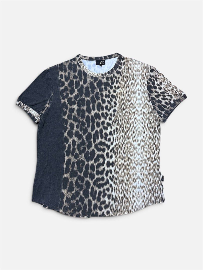 roberto cavalli leopard shirt (Category: Shirts) located in Baguio. Submitted by nieldan.2 (Listing ID 1468605264, Image 1). Description: excellent condition size 52 large womens.