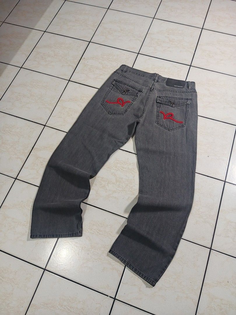 ROCAWEAR GREY WASH PANTS (Category: Jeans) located in Taguig. Submitted by wst.fnds (Listing ID 1468686978, Image 1). Description: ROCAWEAR GREY WASH GOOD CONDITION BAGGY / LOOSE RED EMBROIDERY NO ISSUE W:34 / L:40.5 / T:13 / LO:9 💸: 599 Keywords: Southpole, Fubu, Karl kani, Rocawear, Evisu, Rmc, Ed Hardy, Sean John, Ecko Unltd, Coogi, Girbaud, Avirex, Ralph Lauren.