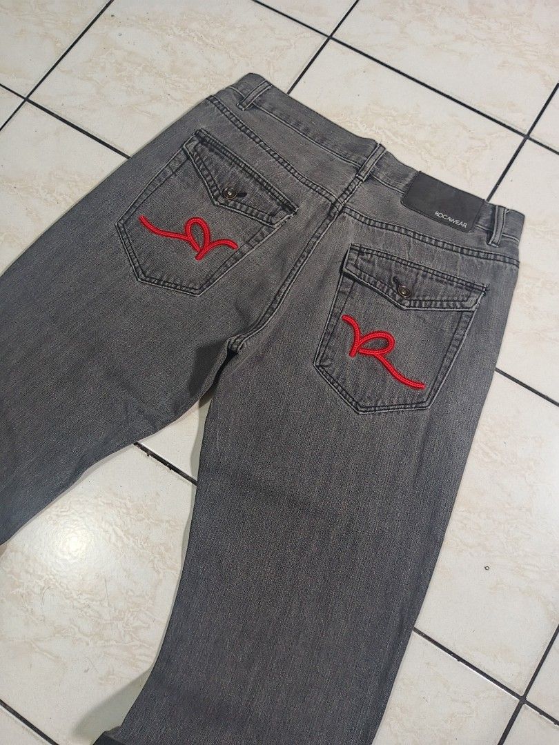 ROCAWEAR GREY WASH PANTS (Category: Jeans) located in Taguig. Submitted by wst.fnds (Listing ID 1468686978, Image 2). Description: ROCAWEAR GREY WASH GOOD CONDITION BAGGY / LOOSE RED EMBROIDERY NO ISSUE W:34 / L:40.5 / T:13 / LO:9 💸: 599 Keywords: Southpole, Fubu, Karl kani, Rocawear, Evisu, Rmc, Ed Hardy, Sean John, Ecko Unltd, Coogi, Girbaud, Avirex, Ralph Lauren.