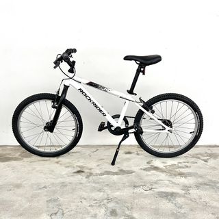 (Category: ) located in . Submitted by saigonapple (Listing ID 1468504081, Image 1). Description: .