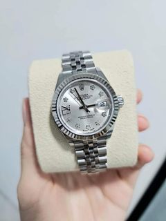 (Category: ) located in . Submitted by vimymrwatch (Listing ID 1468535802, Image 1). Description: .