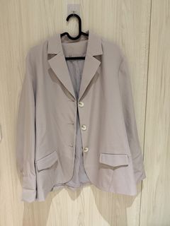 由 mmmore.clothing (刊登 ID 1468661320，圖片 1) 提交，位於 的 (類別：)，說明：。