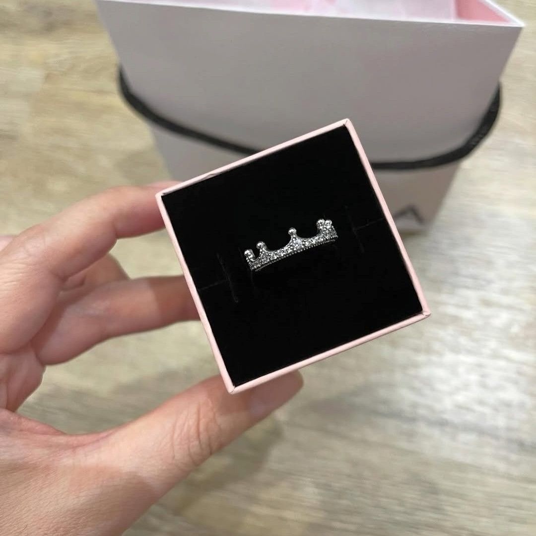 SALE❗Pandora Enchanted Crown Ring (Category: Rings) located in Manila. Submitted by badaloves_u (Listing ID 1468526189, Image 2). Description: - 💯 Authentic Pandora with Authenticity ALE marks - FREE Box and Paper bag 🛍️ - ✨ FREE Cleaning to any Pandora Store 🛵 LALAMOVE courier for same day delivery 🚚 J&T provincial courier.