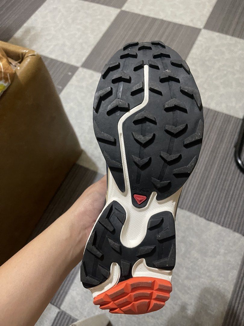 Salomon Rubbershoes (25cm) (Category: Sneakers) located in Rizal. Submitted by dmplelicious (Listing ID 1468506244, Image 3). Description: .