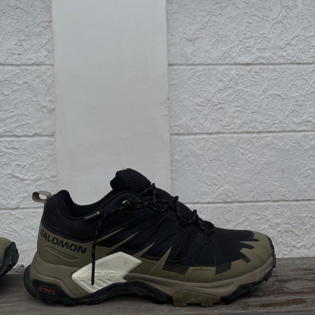 Salomon x goretex (Category: Hiking & Camping) located in Bacoor. Submitted by happyowl_84b3ac (Listing ID 1468585860, Image 3). Description: bought for 2k in thrift store.