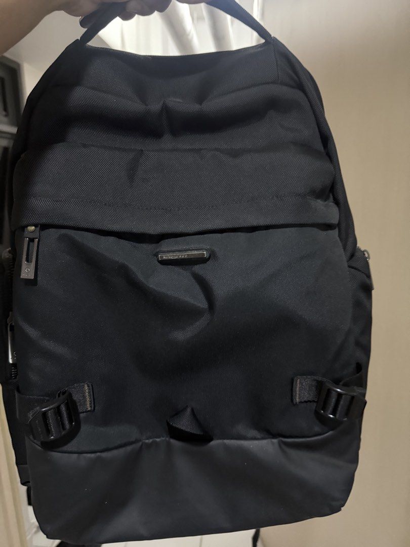 Samsonite Red PLANTPACK 5 Backpack Black HO809001 (Category: Backpacks) located in Taguig. Submitted by alonsomom (Listing ID 1468634983, Image 2). Description: - Brand: Samsonite Red Plantpack 5 - Model: HO809001 - Color: Black - Roomy main compartment with multiple zippered pockets - Sturdy top handle and adjustable side straps - Clean exterior fabric with a durable reinforced bottom panel - Ideal daily carry for school, work, or travel can req