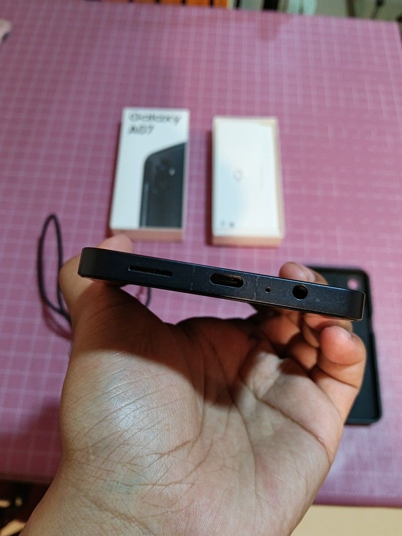 Samsung A07 LTE (Category: Samsung) located in Lemery. Submitted by jethro23 (Listing ID 1468620152, Image 3). Description: Samsung A07 LTE ₱5,300 (negotiable) Full Specs • Screen Size & Type: 6.7-inch PLS LCD • Refresh Rate: 90Hz • Durability: IP54 dust and water resistance • • Chipset: MediaTek Helio G99 (6nm) • CPU: Octa-core (2x 2.2 GHz Cortex-A76 & 6x 2.0 GHz Cortex-A55) • GPU: Mali-G57 MC2 • RAM: 4GB • Internal Storage: 128GB • Expandable S