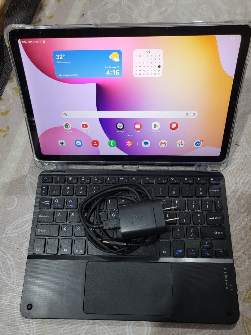 Samsung tab s6 lite 64gb (Category: Android) located in Quezon City. Submitted by tikz_816 (Listing ID 1468578857, Image 2). Description: Samsung tab s6 lite 64gb Wifi version Oxford gray Octacore exynos 9611 10.4 inch display 7040mah battery Android 16 one UI 8.5 os 8mp rear 5mp selfie cam Roughly 95% overall physical appearance -Good for multimedia games Netflix YT etc.... Note: small dent on upper left corner -check actual pics posted -stylus 