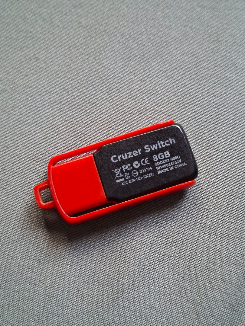 SanDisk Cruzer Switch 8GB USB Flash Drive (Category: Hard Disks & Thumbdrives) located in Caloocan City. Submitted by epic.ryan_01 (Listing ID 1468632606, Image 2). Description: - Brand: SanDisk Cruzer Switch - Capacity: 8GB - Design: Black and red plastic body with convenient swing-to-open cap and lanyard loop - Compatibility: Standard USB-A connector for easy plug-and-play - Use: Perfect for transferring documents, photos, and daily files ✅ Wor