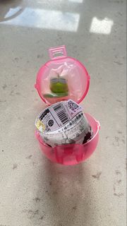 （分類：）位於 。 由 cosmicturtle-7a59 提交（商品編號 1468572129，圖片 1）。簡介： 。