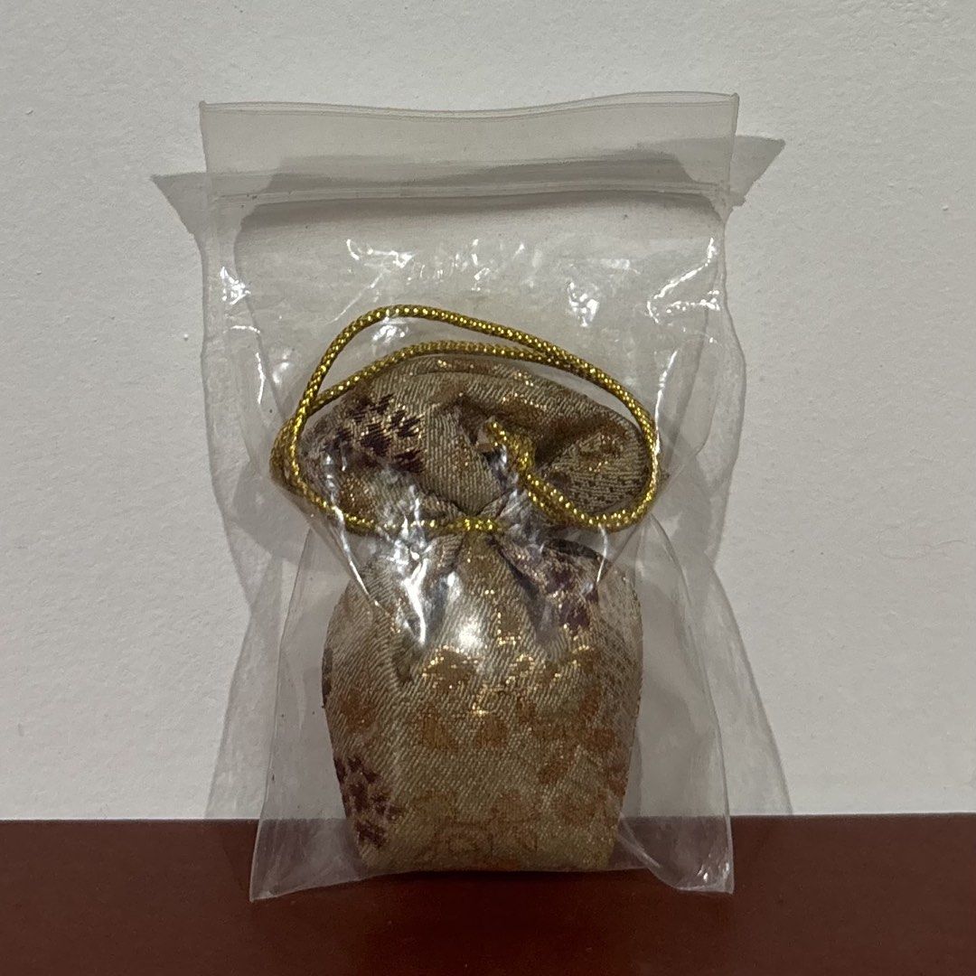 Scented Pouch (Category: Other Home Decor) located in Cavite. Submitted by nanangonlineshop (Listing ID 1468501577, Image 1). Description: 📌 Scented Pouch 🏷️ P25 ⚠️ POLICY: ❌ NO COD ✅ AS IS, WHERE IS ✅ FIRST PAY BASIS ✅ MINE NOW, PAY NOW ✅ 3-DAYS HOLD ONLY. UNPAID RESERVATIONS ARE VOIDED. 📍 Location: Cavite 👉 WE SHIP NATIONWIDE (LUZON, VISAYAS & MINDANAO) ✅ MOP: Bank Transfer (BPI) & GCash ✅ Shipping Courier: J&T Express Philippines & Lalamov