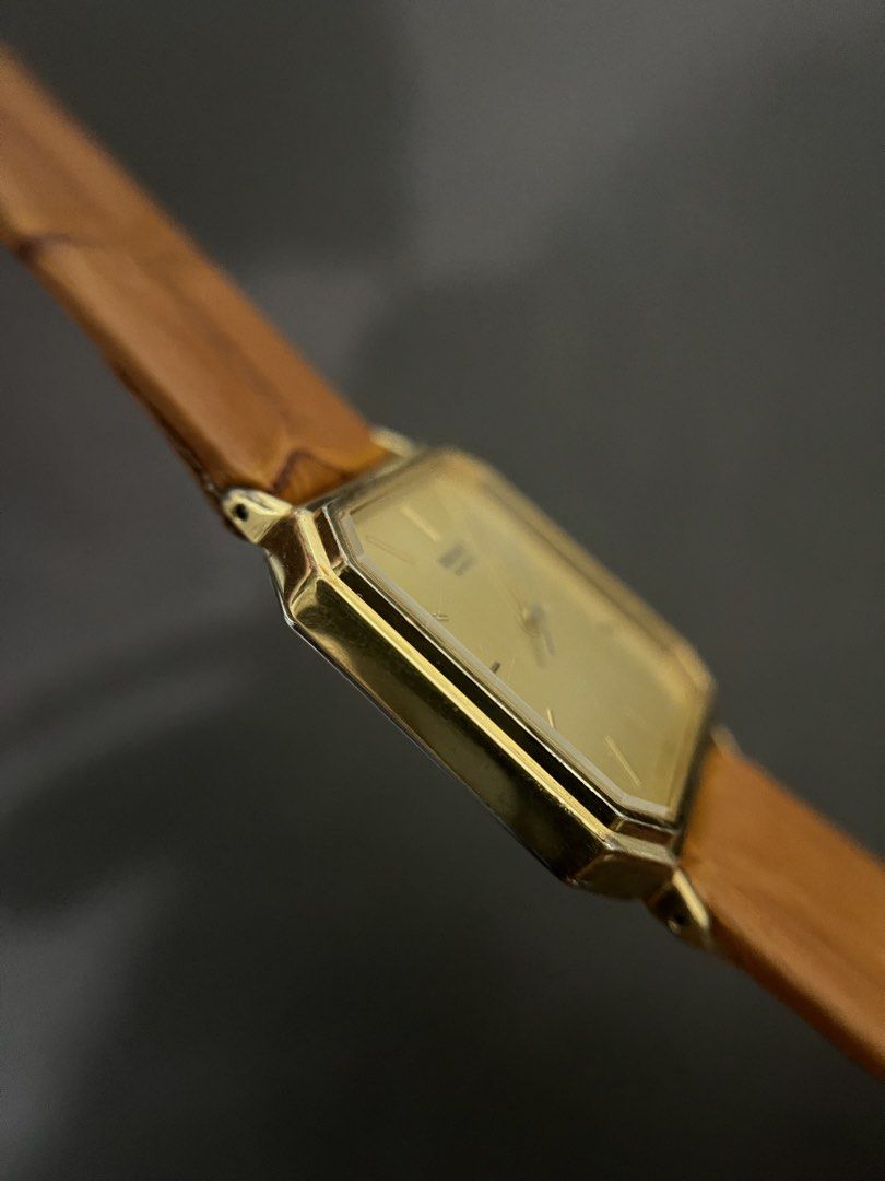 Seiko Gold Dial Octagonal Tank Quartz – Ref. 6531-5100 (Category: Men's Watches) located in Quezon City. Submitted by bobby.brown. (Listing ID 1468507577, Image 3). Description: Seiko Gold Dial Octagonal Tank Quartz – Ref. 6531-5100 Estimated BMBY: November 1985 A refined vintage dress watch from Seiko, featuring a distinct octagonal tank-style gold-tone case with a sleek, minimalist profile. The warm champagne-gold sunburst dial is styled with a