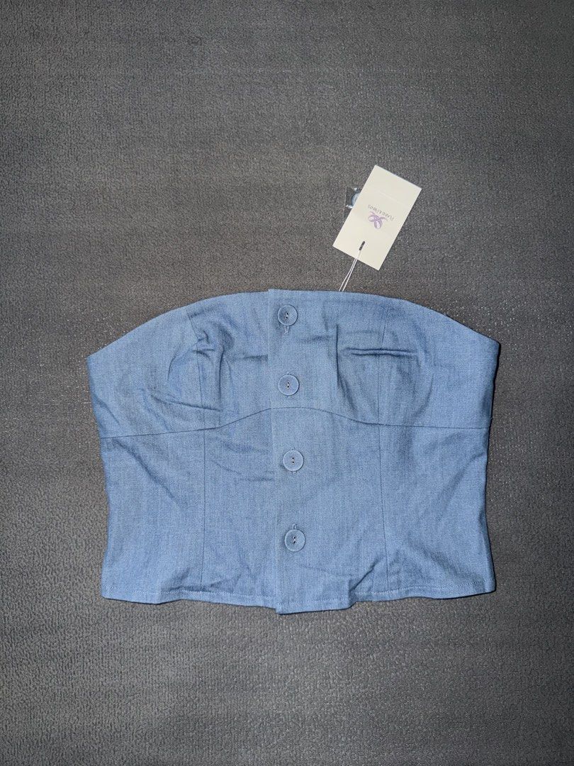 Plains & Prints Blue Coordinate Set (Category: Sets or Coordinates) located in Quezon City. Submitted by spicycalimaki (Listing ID 1468623420, Image 2). Description: - both size S - top - bnew, bottoms - used once - get the set for ₱1k! got it for almost ₱3k 🥹 - NO WHEN WORN - last price posted 🏷️ zara h&m mango uniqlo monki cotton on urban revivo bershka pull & bear love bonito editors market bayo kamiseta for me.