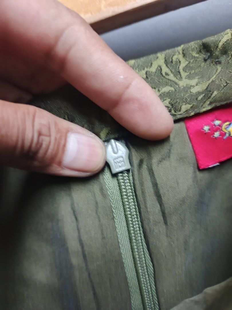 SHANGHAI TANG (Category: Skirts) located in Dasmarinas. Submitted by jessputrages (Listing ID 1468670905, Image 3). Description: For sale Shanghai Tang Excellent condition No issue 2000 plus shipping fee Pm for more details.