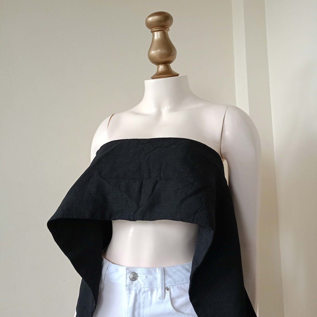 Sheike tube top (Category: Sleeveless) located in Barugo. Submitted by green.trendsetter (Listing ID 1468612736, Image 1). Description: AUSSIE PRELOVED FINDS Australian brand tops. Shop your next wardrobe favourite at a preloved price! 📌 SHOP REMINDERS — PLEASE READ BEFORE CLAIMING ❌ NO CANCELLATION once your order is confirmed. ❌ NO FUSSY BUYERS — please read the details and check all photos before claiming. ❌ NO RETURN / NO EXCHANGE. ❌ NO RUSH