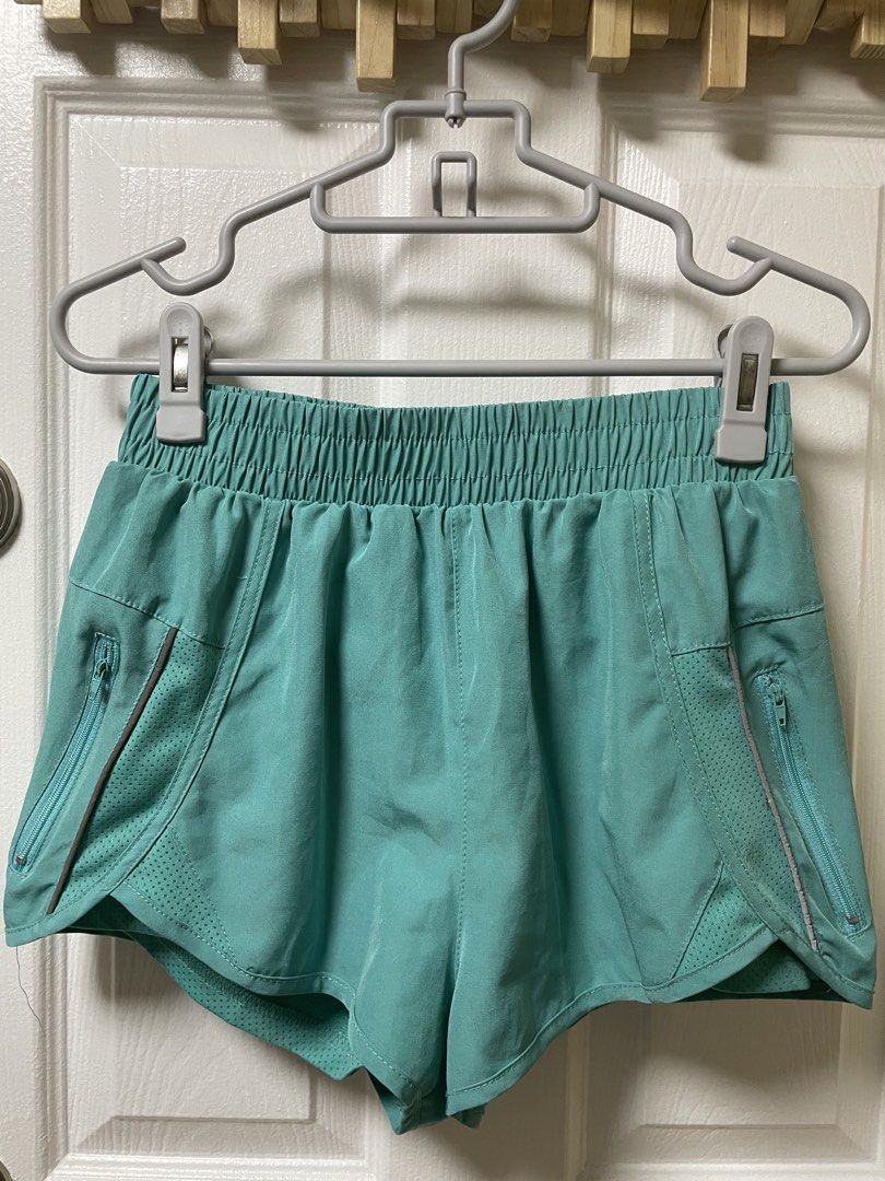 Shein Activewear (Category: Activewear) located in Manila. Submitted by abbie0309296694 (Listing ID 1468622222, Image 2). Description: .