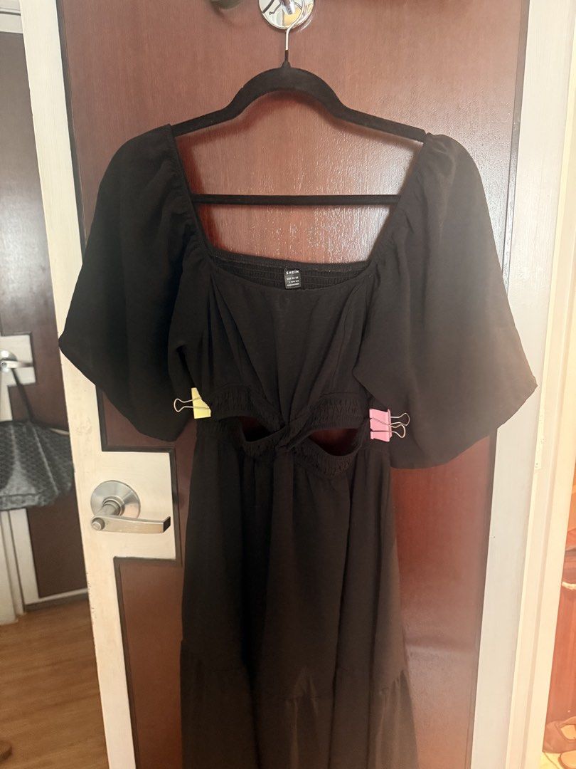 SHEIN Black Dress Size L (Category: Dresses) located in Pasig City. Submitted by calliemanila (Listing ID 1468557559, Image 3). Description: Bought for 800 selling for only 350. Actual photos uploaded. Last pic are the dimensions. Super stretchable can fit until XL. Nice material. No flaws and in 9/10 condition. Free shipping for orders total to 500 pesos and above (Metro Manila) happy shopping! .