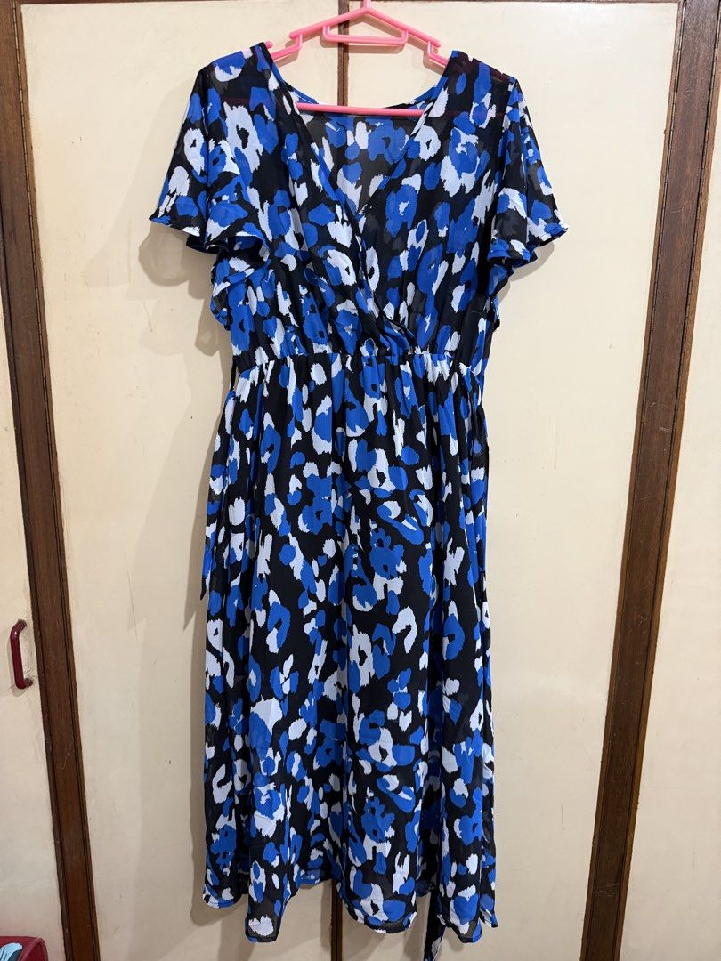 Shein Blue Dress Medium (Category: Dresses) located in Manila. Submitted by preloved_new_forsale (Listing ID 1468514606, Image 1). Description: .