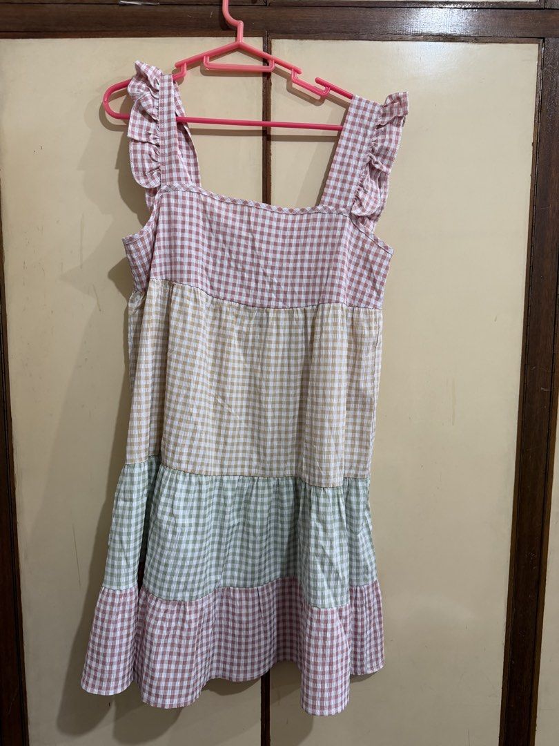 Shein Gingham Multicolor Dress Medium (Category: Dresses) located in Manila. Submitted by preloved_new_forsale (Listing ID 1468514394, Image 2). Description: .