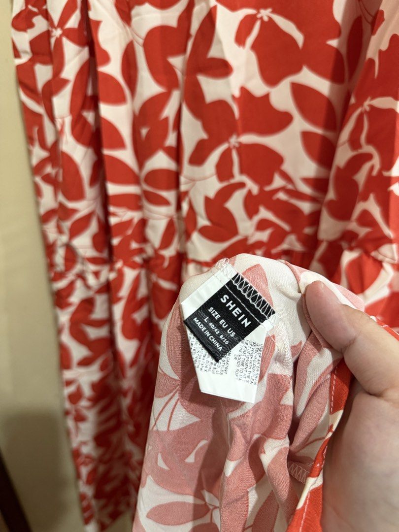 Shein Red Dress Large (Category: Dresses) located in Manila. Submitted by preloved_new_forsale (Listing ID 1468515465, Image 3). Description: .