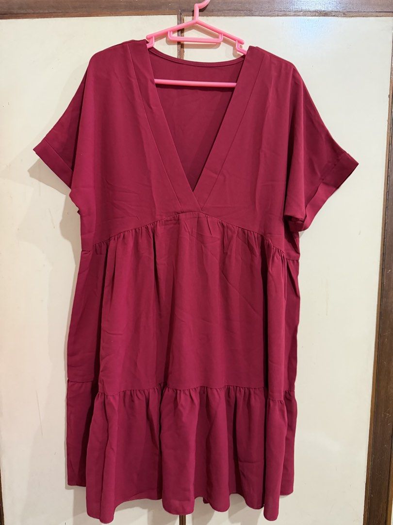 Shein Red Dress Medium (Category: Dresses) located in Manila. Submitted by preloved_new_forsale (Listing ID 1468516151, Image 1). Description: .