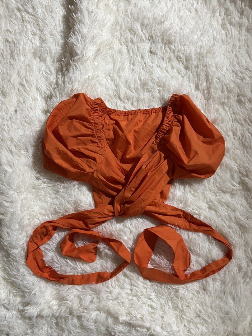 Shein self-tie with puffsleeves top (Category: Blouses) located in Puerto Princesa. Submitted by kaydeclutter16 (Listing ID 1468586955, Image 1). Description: A self-tie top with puffsleeves that is perfect for beach outfits or for your summer outfit✨.