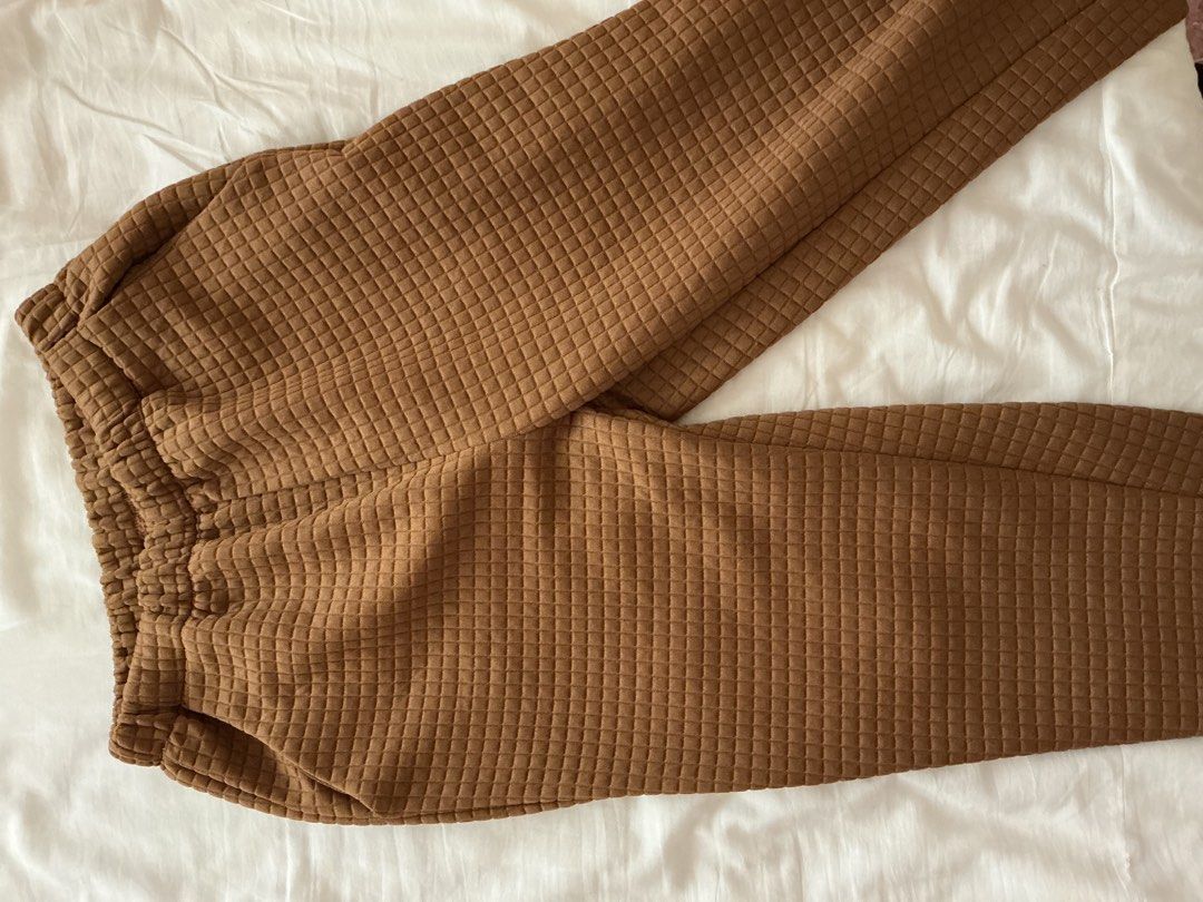 Shein set (Category: Coats, Jackets and Outerwear) located in Ozamiz City. Submitted by el.dmn (Listing ID 1468577752, Image 3). Description: never been worn but been washed once. Size medium. can be delivered via lbc/j&t or pickup in ozamiz area.