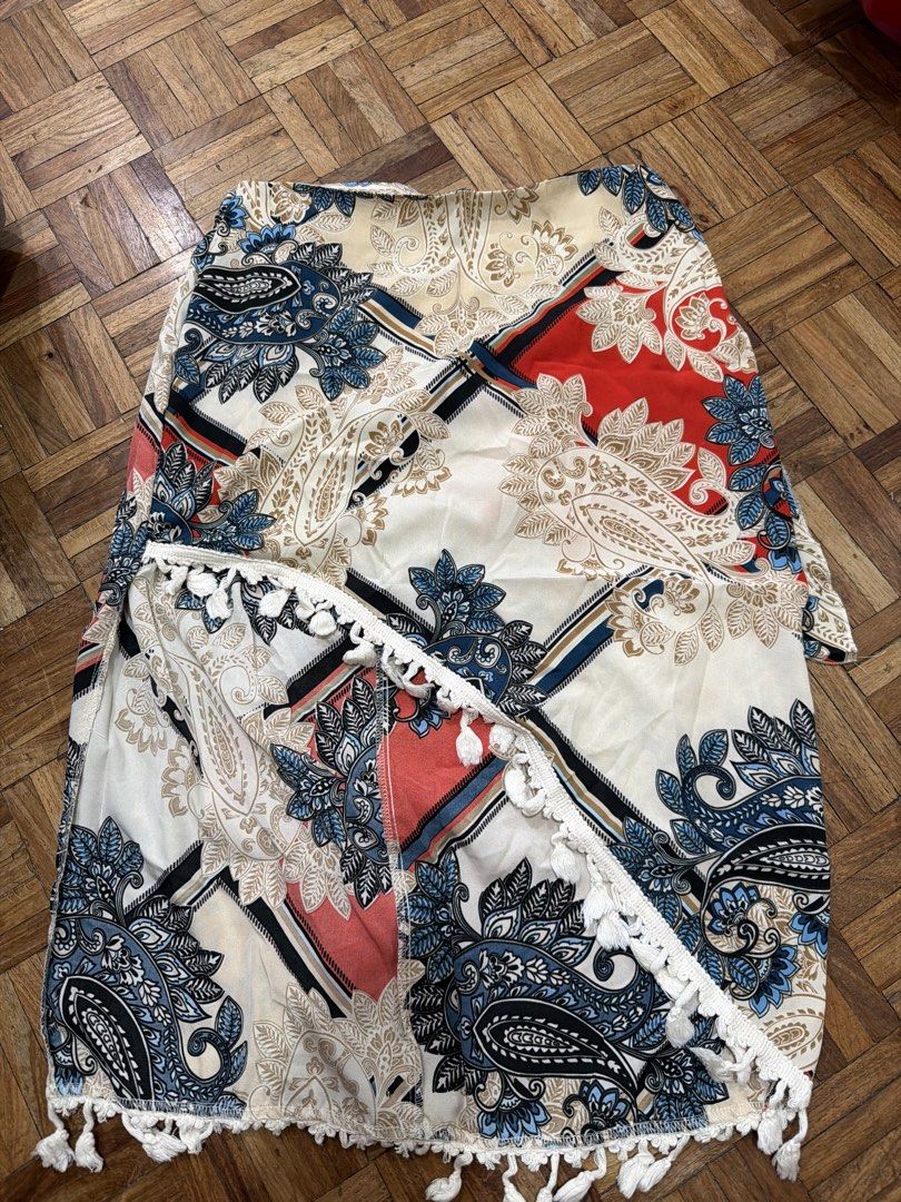 Shein Skirt XL (Category: Skirts) located in Manila. Submitted by preloved_new_forsale (Listing ID 1468566759, Image 1). Description: .