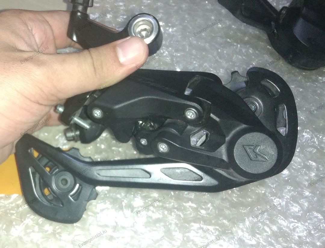 Shimano CUES RD and Shifter (Category: Bicycles) located in Quezon City. Submitted by ron.liu1 (Listing ID 1468627087, Image 2). Description: Bundle only Shimano Cues SL-U4000 9s Shifter Shimano Cues RD-U4020 for 2by or 1by In good condition, walang kalawang or whatsoever. wala na yung shift cable. For Sale Only, no trade/swap. Fixed price. Meetups only at: FCM, Ever Commonwealth, Techonohub, SM Fairview. Shipping Thru Lalamove only (buyer should