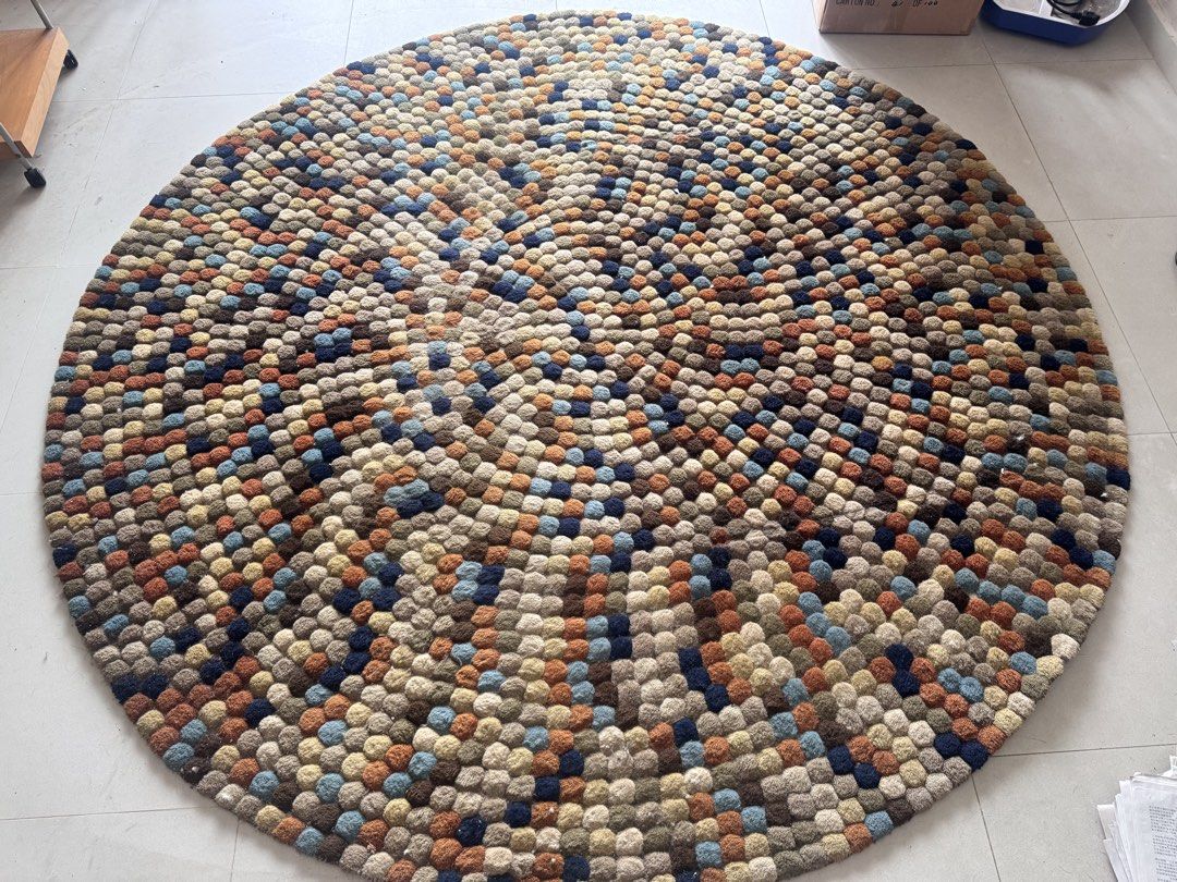 Siglo Round Wool Rug Mixed Colors 230cm, Everything Else on Carousell