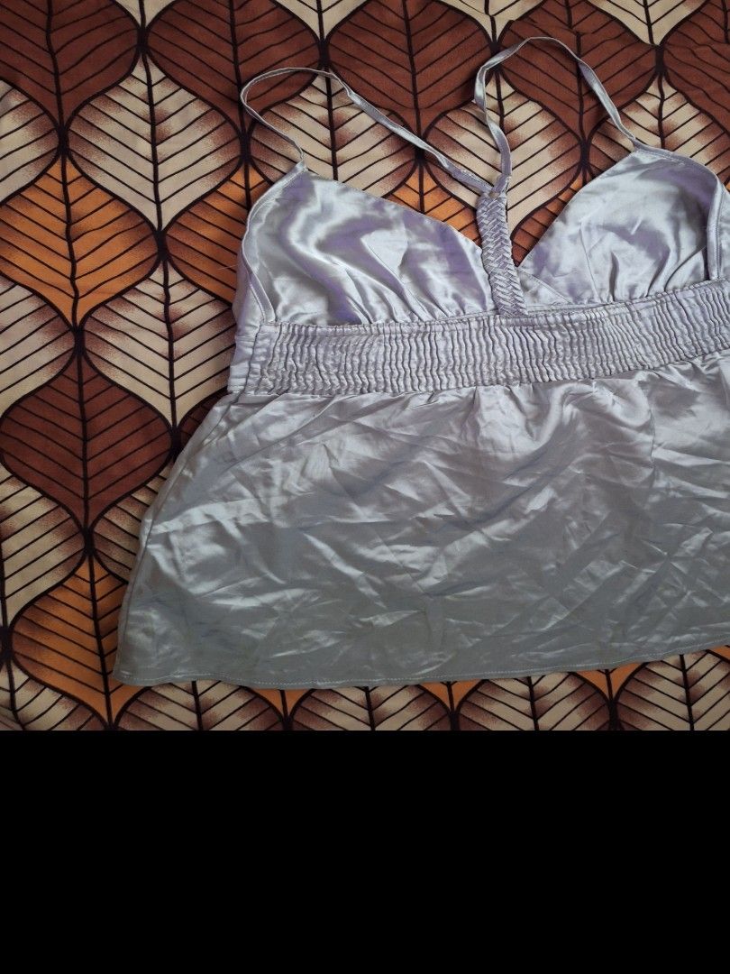 Silver Top (Category: Sleeveless) located in Manila. Submitted by bitna44 (Listing ID 1468555590, Image 2). Description: never used small .
