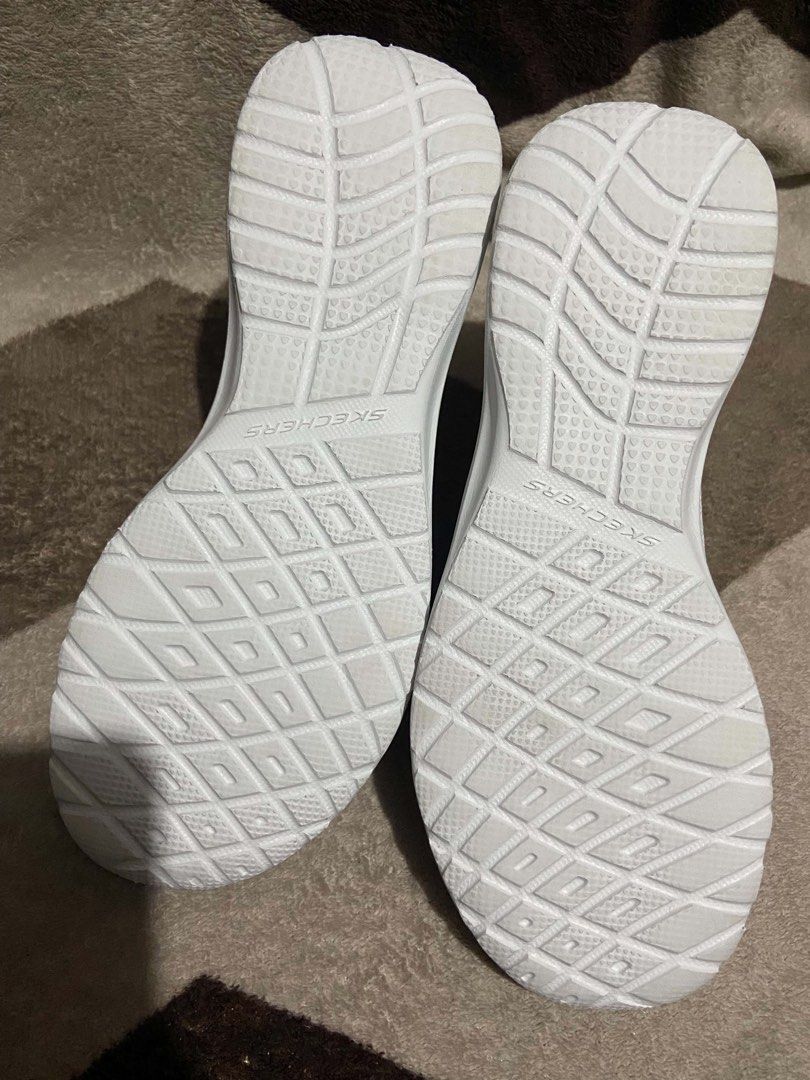 Skechers White Shoes (Category: Sneakers) located in Bulacan. Submitted by blaire_31 (Listing ID 1468554022, Image 2). Description: Used twice only 23 cm.