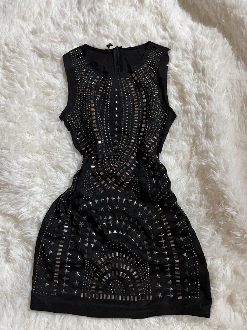 Sleeveless studded bodycon minidress (Category: Dresses) located in Puerto Princesa. Submitted by kaydeclutter16 (Listing ID 1468586247, Image 1). Description: A studded bodycon mini dress that is perfect for night out or parties✨.