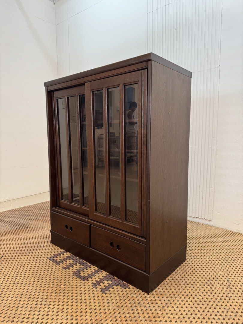 Sliding display cabinet (Category: Shelves, Cabinets & Racks) located in Quezon City. Submitted by matetdevis13 (Listing ID 1468662514, Image 3). Description: Classic Sliding Door Display Cabinet Price: 5,900 L35.5 x W18 x H47.5 In good condition Code MJS34-RP21.