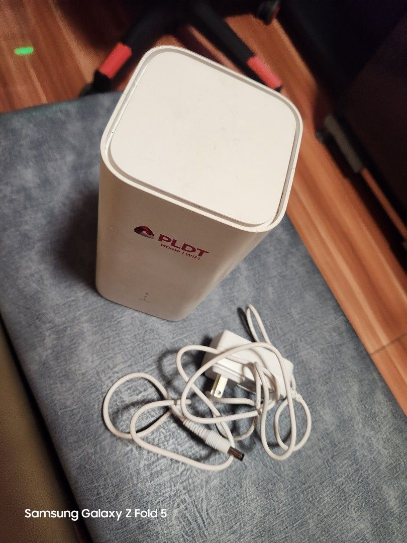 SMART PLDT 5G PREPAID WIFI MODEM (Category: Networking) located in Manila. Submitted by chrizbrown (Listing ID 1468583017, Image 3). Description: ● 100% No Issue ● Smooth ● with Power Adapter ● 1,700 pesos ● No Simcard, bili nalang kayo ng Smart Fam Sim, or Regular 5G Sim. Lalamove nyo nalang kung malayo kayo, willing to VideoCall para mapakita sa inyo bago nyo i-book. own Rider at Booking nyo para safe kayo. Tondo Location ko. I Do Also have dif
