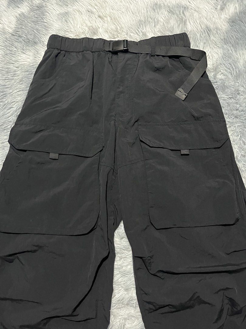 Smokinglife Utility Cargo Pants (Category: Joggers) located in Sasmuan (Sexmoan). Submitted by winterclothes.ph (Listing ID 1468519005, Image 2). Description: Smokinglife Utility Cargo Pants Waist 30-33 Length 39 Leg Opening 8 Excellent Condition .