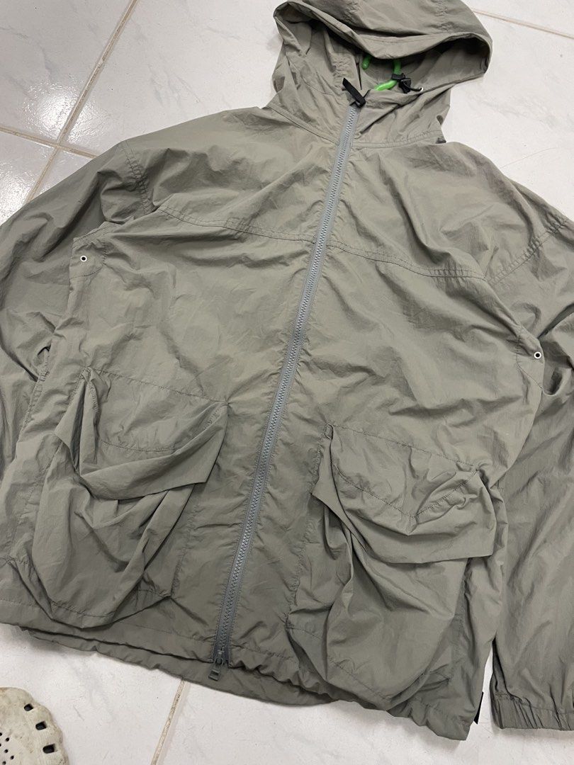 Snow peak outdoor (Category: Coats, Jackets and Outerwear) located in Tacloban City. Submitted by susthriftshop (Listing ID 1468538827, Image 2). Description: Snow peak Excellent condition No issue Color rate 9.5/10 Dimes 23 by 29 .