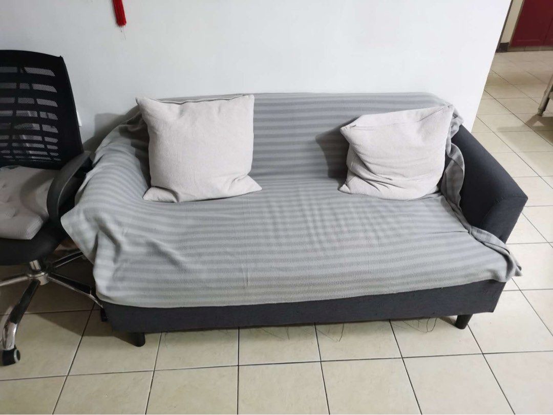 Sofa (Category: Sofas) located in Manila. Submitted by ivyfv04 (Listing ID 1468679746, Image 3). Description: Sofa Lightly used.