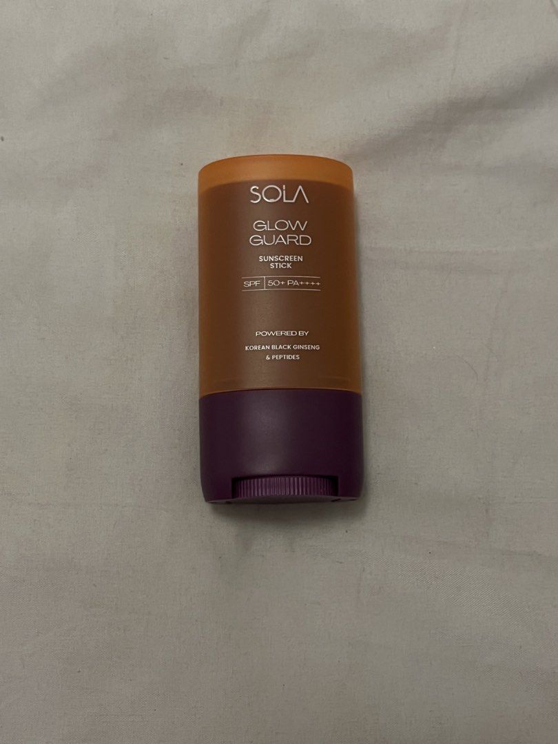 Sola Beauty Glow Guard Sunscreen Stick (Category: Face Care) located in Manila. Submitted by beautyarchives (Listing ID 1468560032, Image 1). Description: sola beauty glow guard sunscreen stick your everyday sun protection essential for a glowy, protected look • spf 50+ pa++++ broad spectrum uv protection • infused with korean black ginseng and nourishing peptides • convenient twist up format for easy application • trendy purple and orange packag