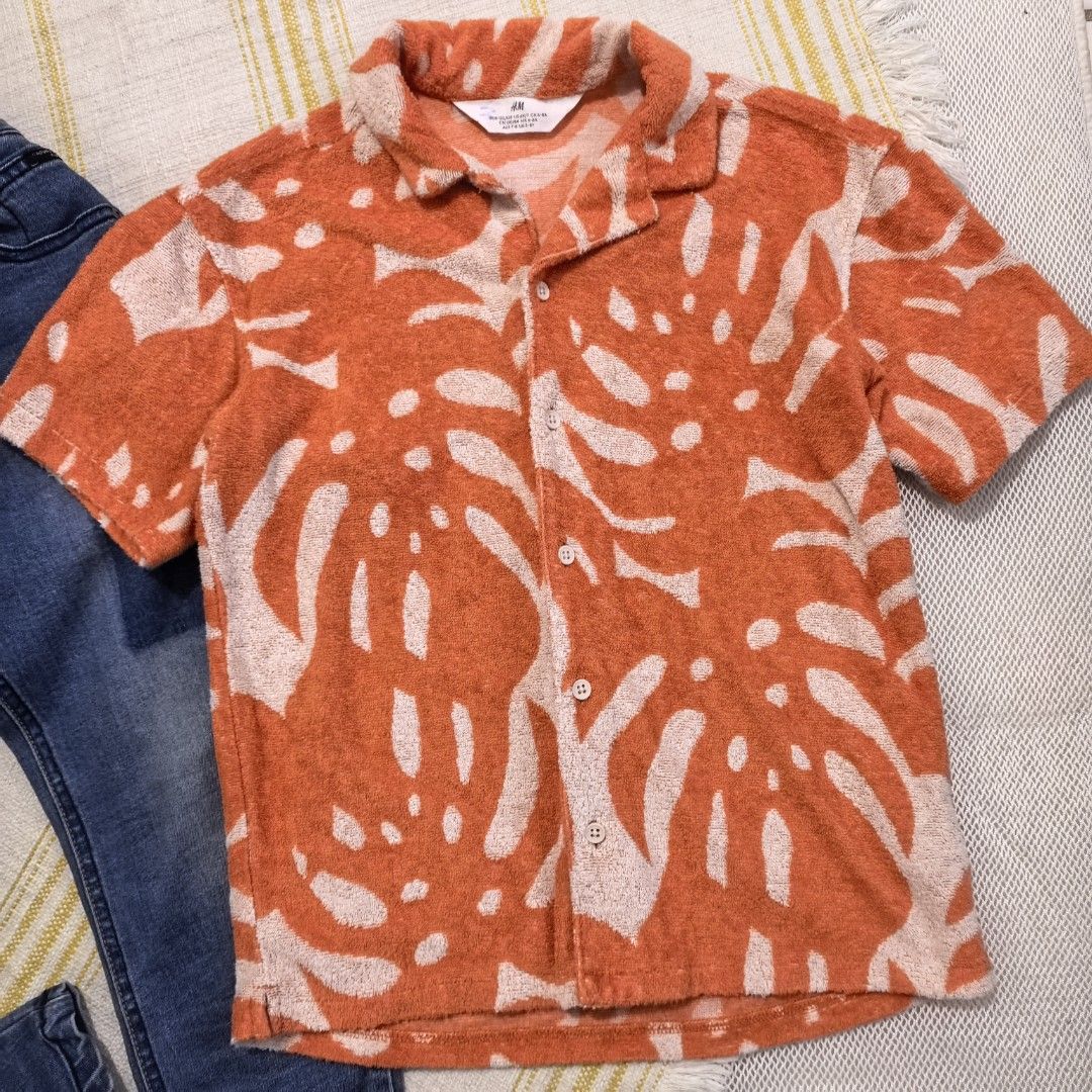 Sold as set (6-8Y) (Category: Babies & Kids Fashion) located in Cebu City. Submitted by stealmycloset_ (Listing ID 1468664422, Image 2). Description: Top- H&M Bottoms - Urban & Vintage.